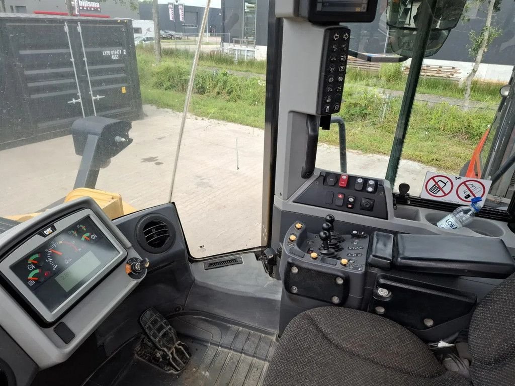 Radlader of the type Caterpillar 972 MXE, Gebrauchtmaschine in Scharsterbrug (Picture 7)