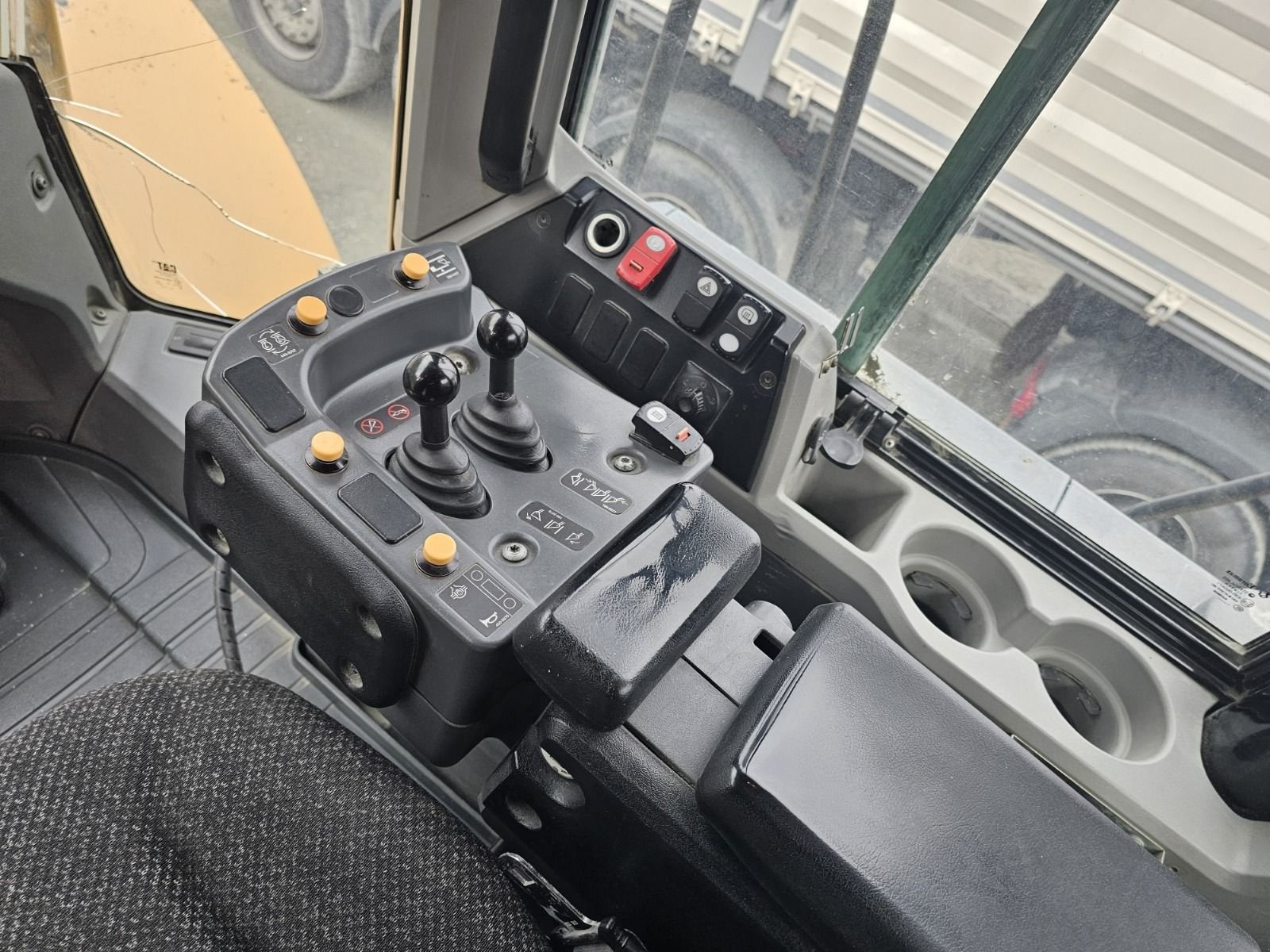 Radlader του τύπου Caterpillar 972MXE, Gebrauchtmaschine σε Gabersdorf (Φωτογραφία 8)