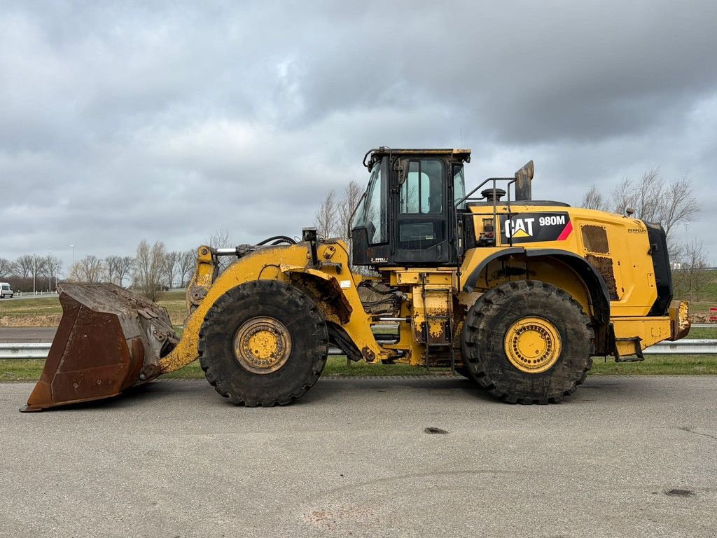 Radlader du type Caterpillar 980M, Gebrauchtmaschine en Velddriel (Photo 1)