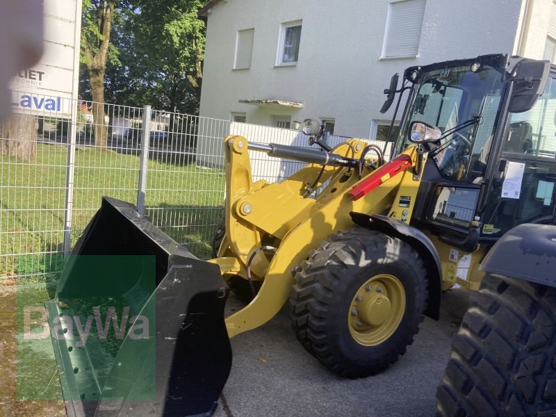 Radlader des Typs Caterpillar CAT 906-14, Neumaschine in Legau (Bild 1)