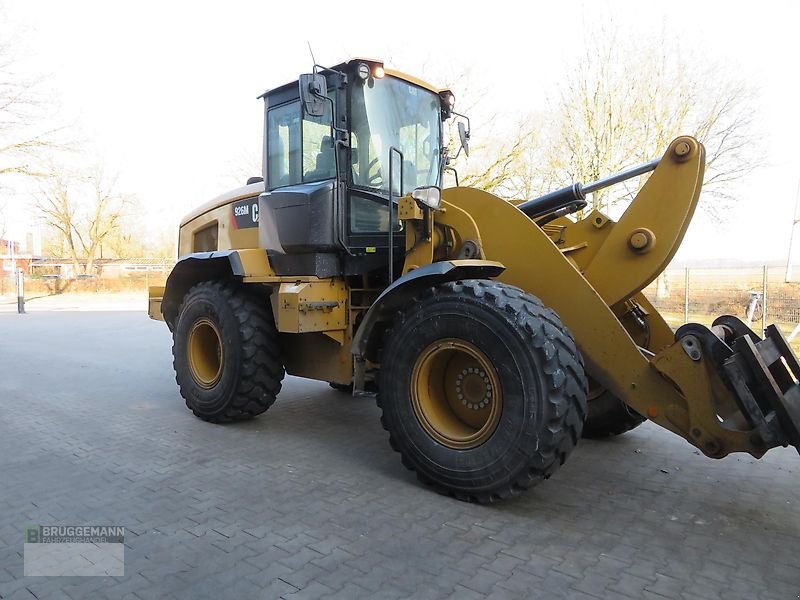 Radlader tipa Caterpillar CAT 926M mit SW+ (Schaufel+Palettengabel), !!! ERST 2200 Stunden !!!, Gebrauchtmaschine u Meppen (Slika 2)