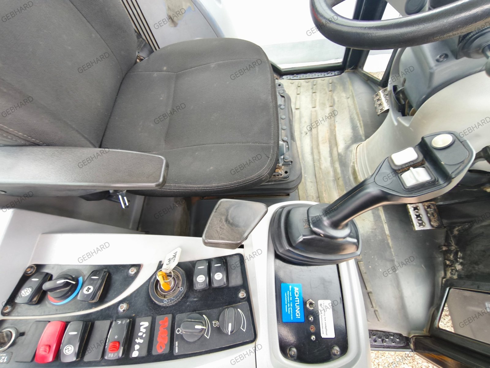 Radlader типа Caterpillar Radlader 907 H2 Knicklader, Gebrauchtmaschine в Großschönbrunn (Фотография 9)