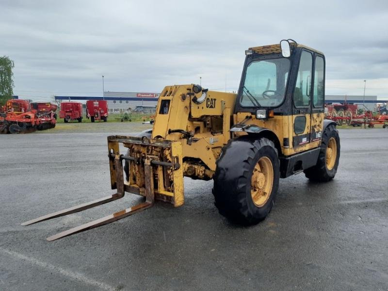 Radlader des Typs Caterpillar TH62, Gebrauchtmaschine in ANTIGNY (Bild 1)
