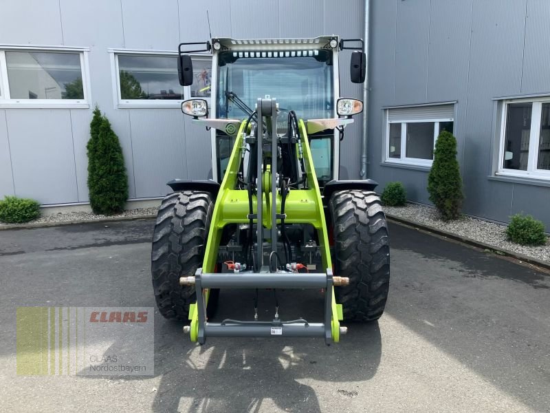 Radlader des Typs CLAAS TORION 530 AVO25, Neumaschine in Hof (Bild 4)