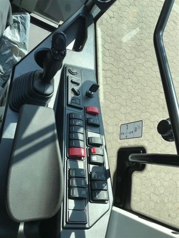 Radlader des Typs CLAAS TORION 535 high-lift, Gebrauchtmaschine in Ribe (Bild 13)