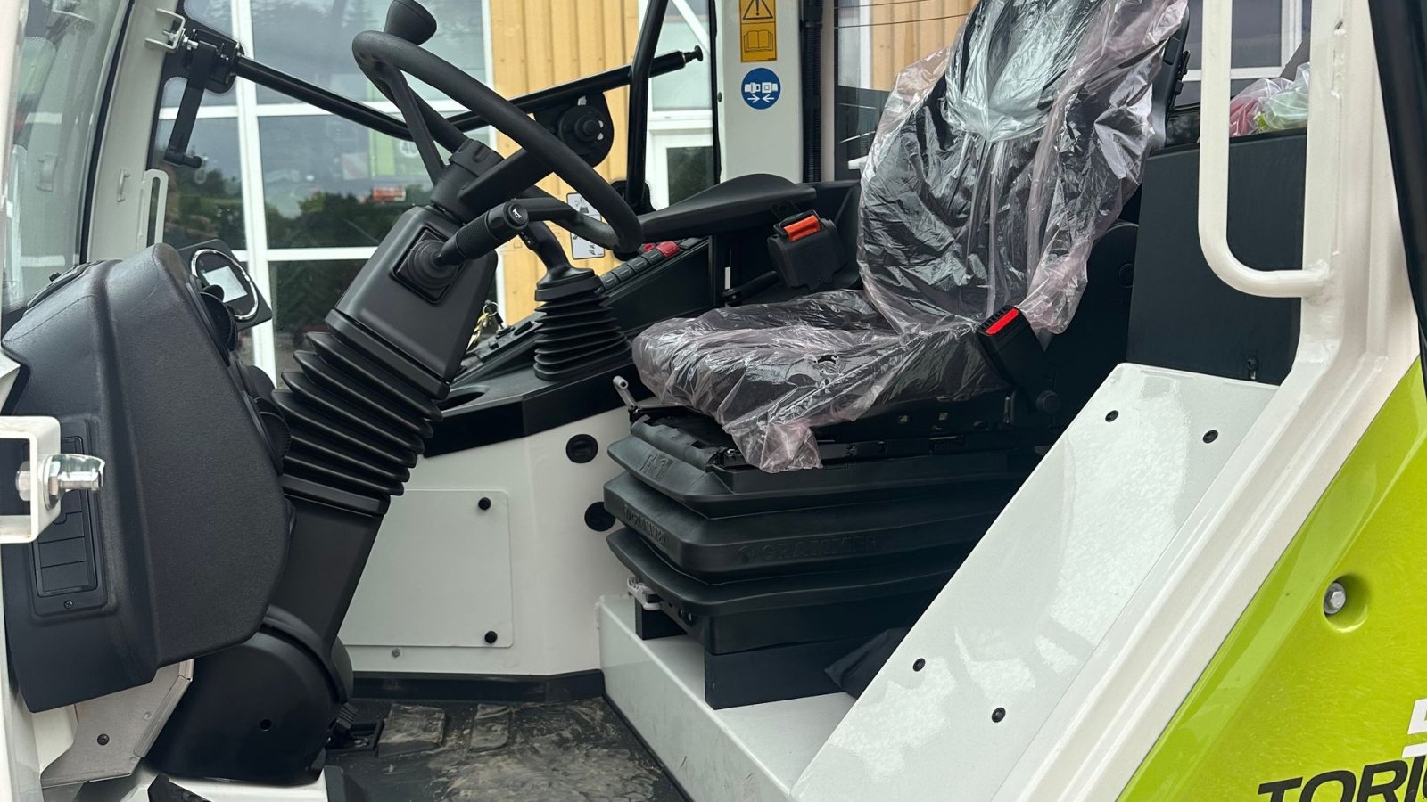 Radlader tip CLAAS TORION 535, Gebrauchtmaschine in Tinglev (Poză 15)