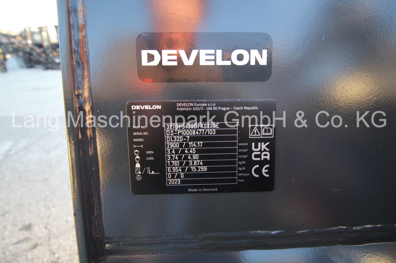 Radlader typu Develon DL 320-7, Neumaschine w Petting (Zdjęcie 10)