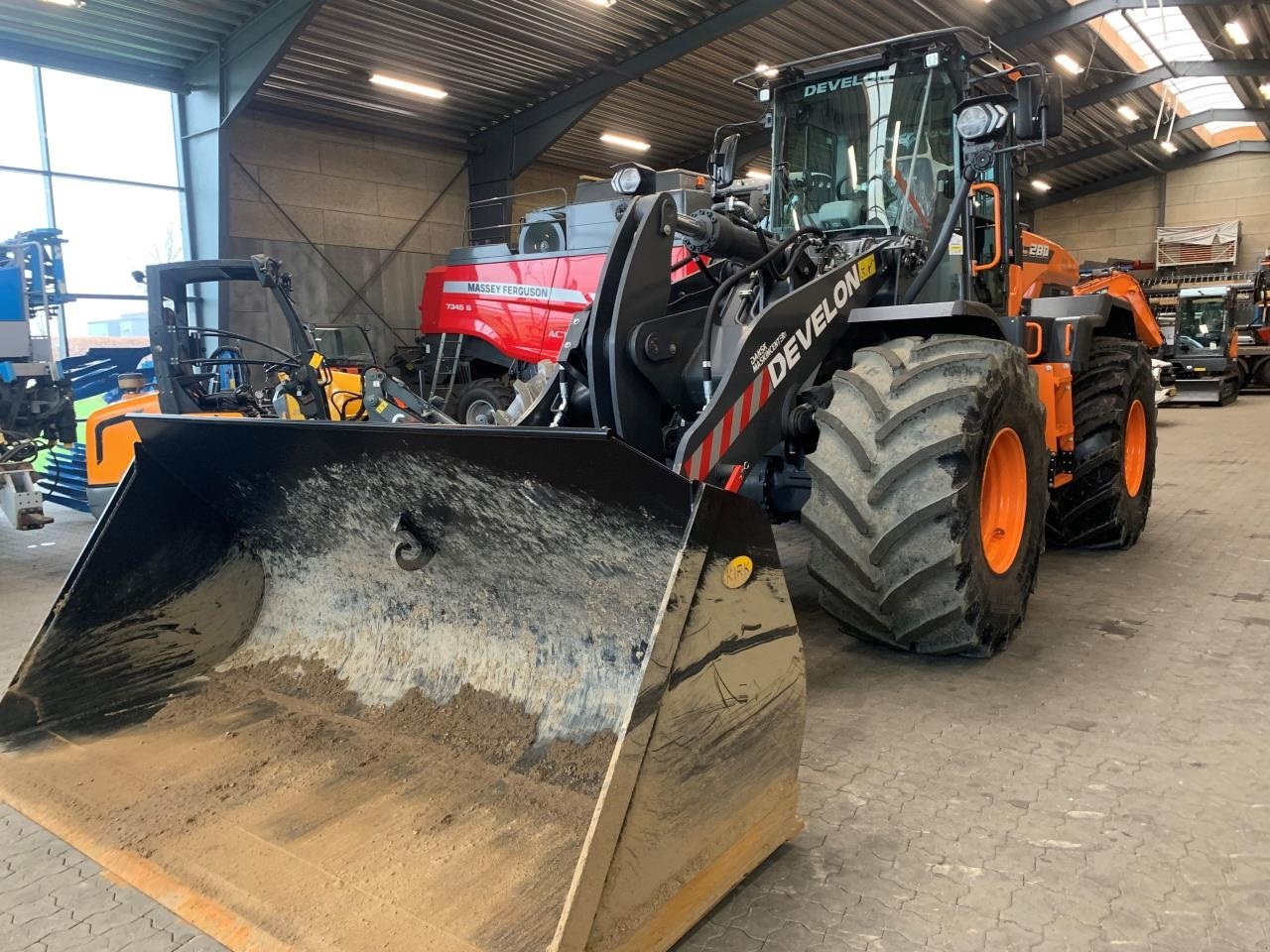 Radlader of the type Develon DL280-7, Gebrauchtmaschine in Videbæk (Picture 2)