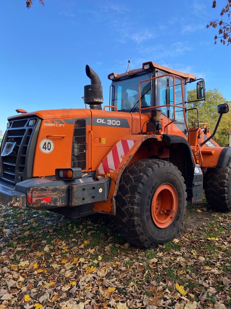 Radlader des Typs Doosan DL300, Gebrauchtmaschine in Löwenberger Land (Bild 4)