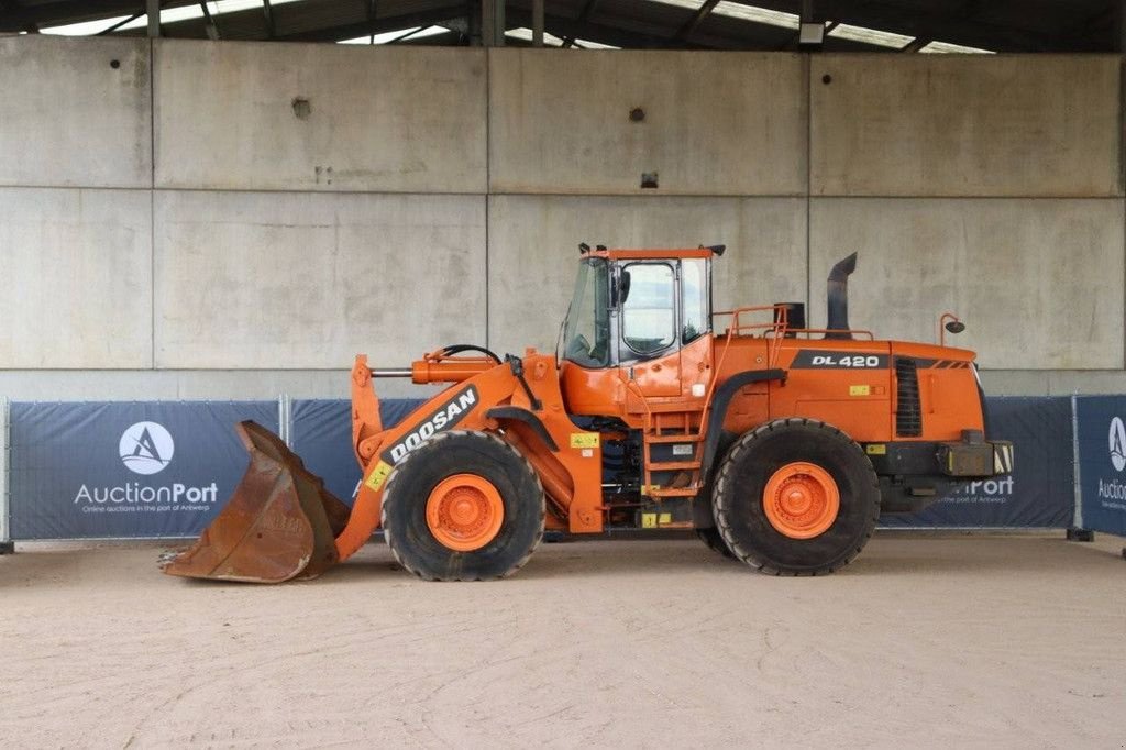 Radlader typu Doosan DL420, Gebrauchtmaschine v Antwerpen (Obrázek 1)
