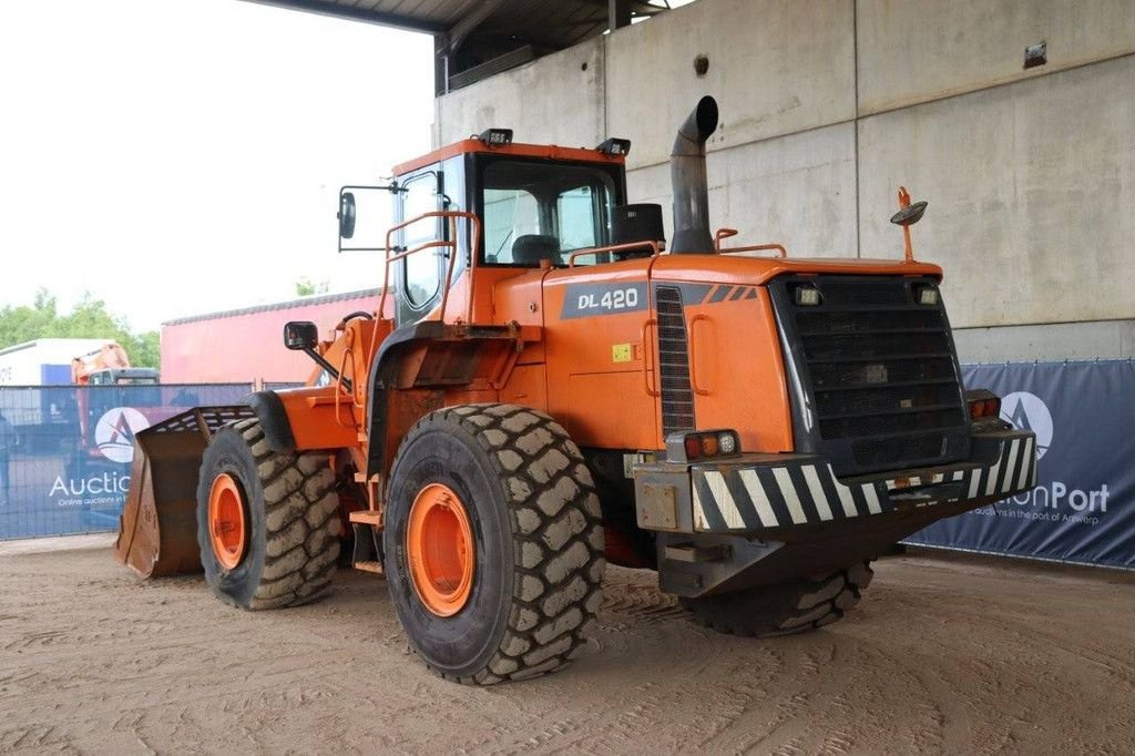 Radlader от тип Doosan DL420, Gebrauchtmaschine в Antwerpen (Снимка 5)