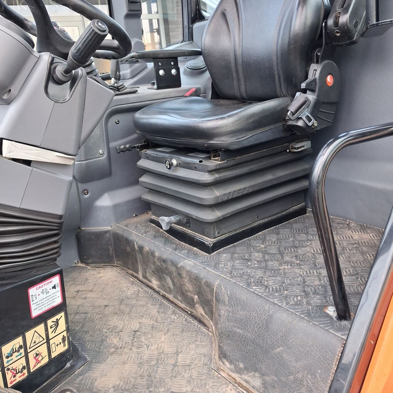 Radlader van het type Doosan DL80., Gebrauchtmaschine in Alblasserdam (Foto 6)