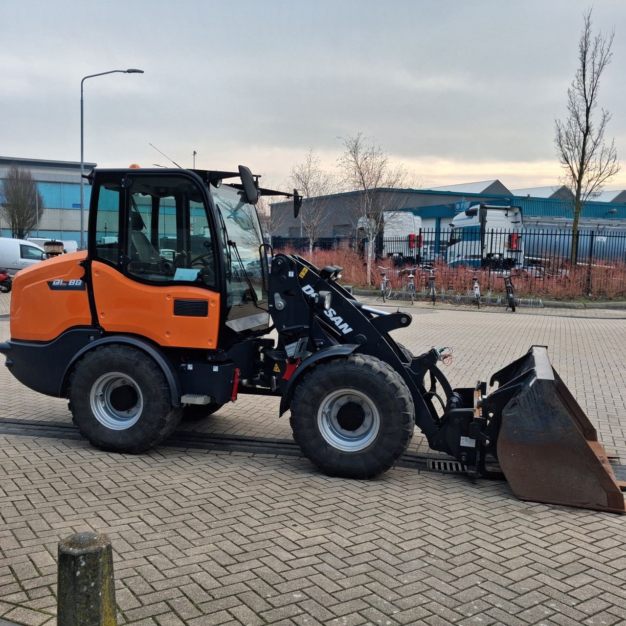 Radlader van het type Doosan DL80., Gebrauchtmaschine in Alblasserdam (Foto 2)