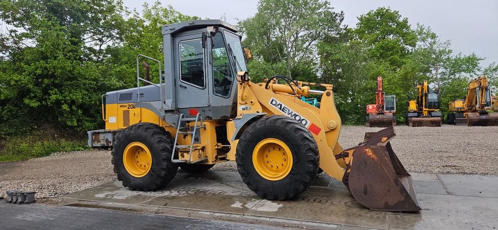 Radlader του τύπου Doosan MEGA 200, Gebrauchtmaschine σε Scharsterbrug (Φωτογραφία 2)