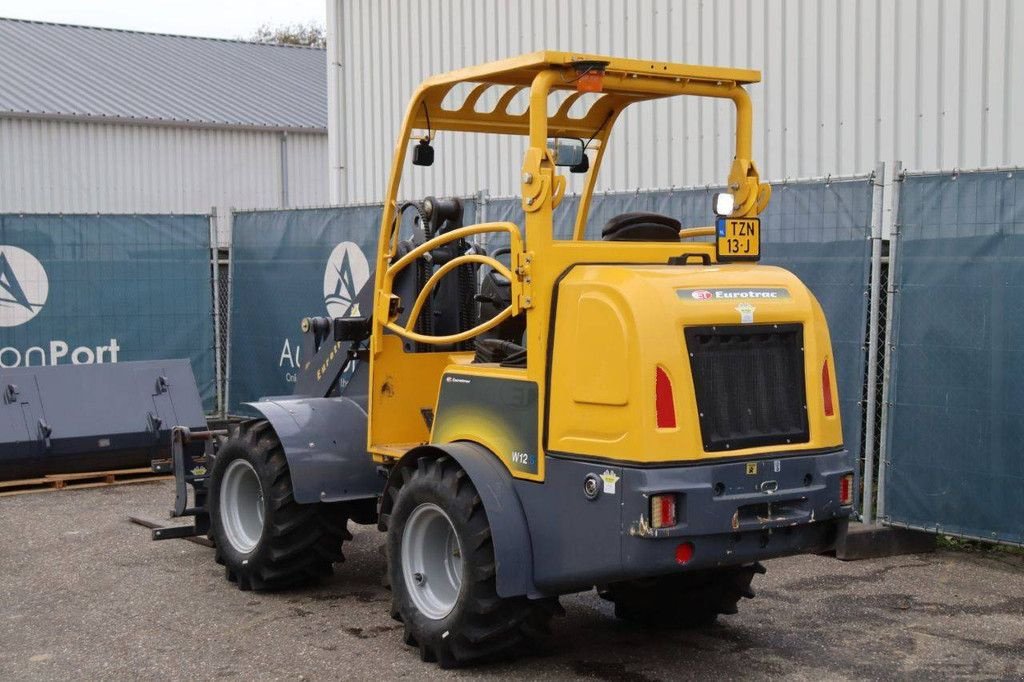 Radlader от тип Eurotrac 820/W12S, Gebrauchtmaschine в Antwerpen (Снимка 4)