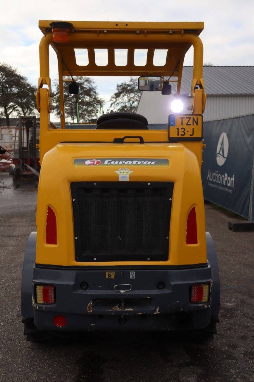 Radlader от тип Eurotrac 820/W12S, Gebrauchtmaschine в Antwerpen (Снимка 5)