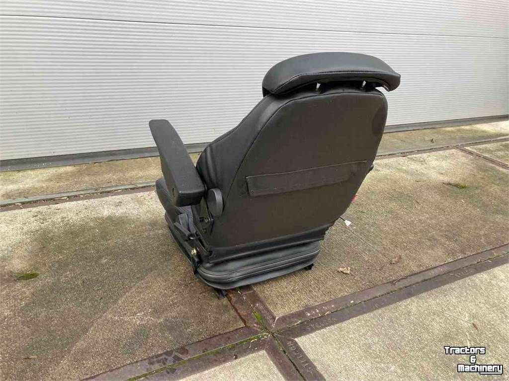 Radlader типа Eurotrac Mechanisch geveerde stoel, Gebrauchtmaschine в Zevenaar (Фотография 3)
