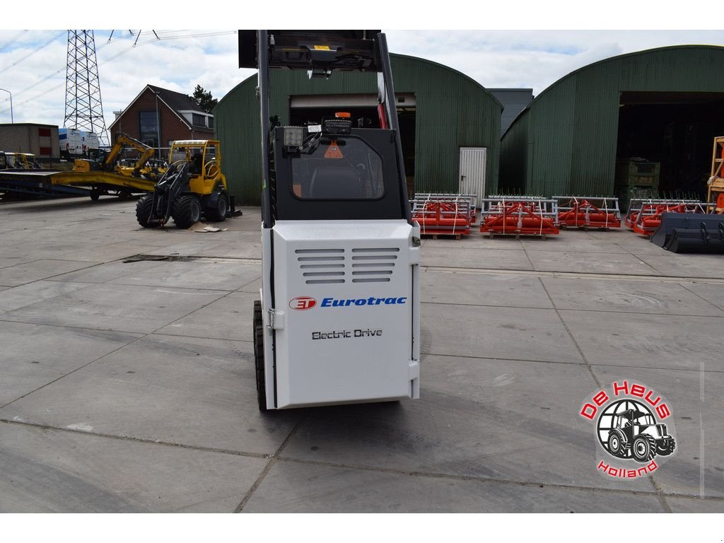 Radlader of the type Eurotrac SK35E, Neumaschine in MIJNSHEERENLAND (Picture 4)