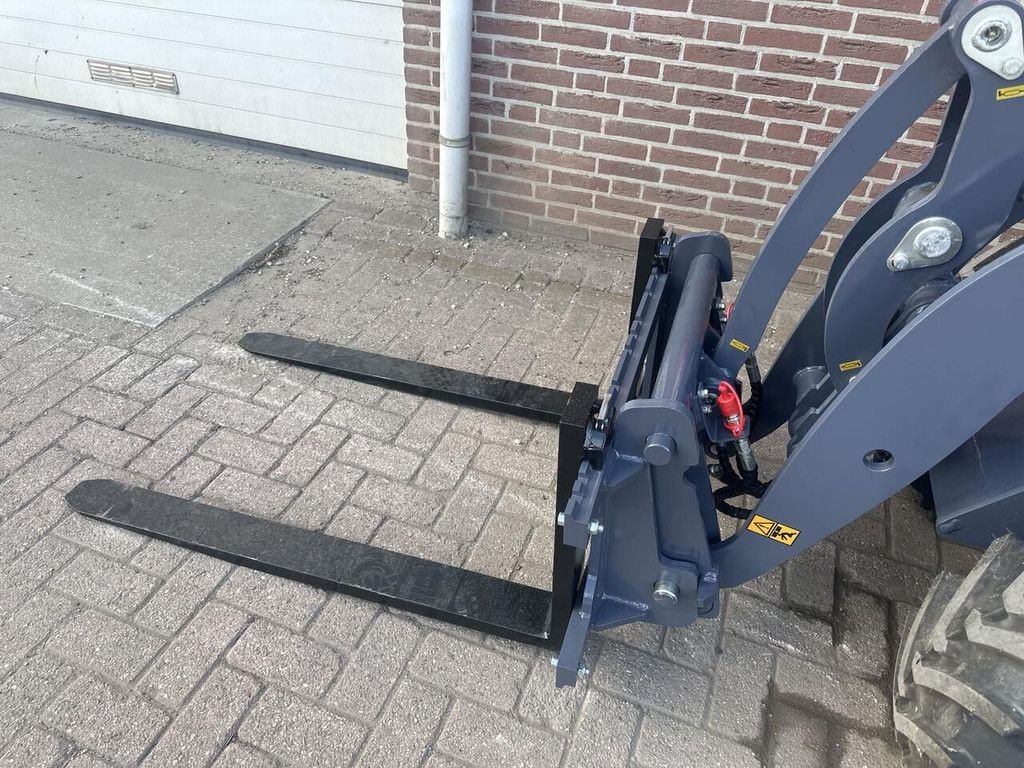 Radlader des Typs Eurotrac W11 EC 100% Elektrisch - Nieuw, Neumaschine in Goudriaan (Bild 4)