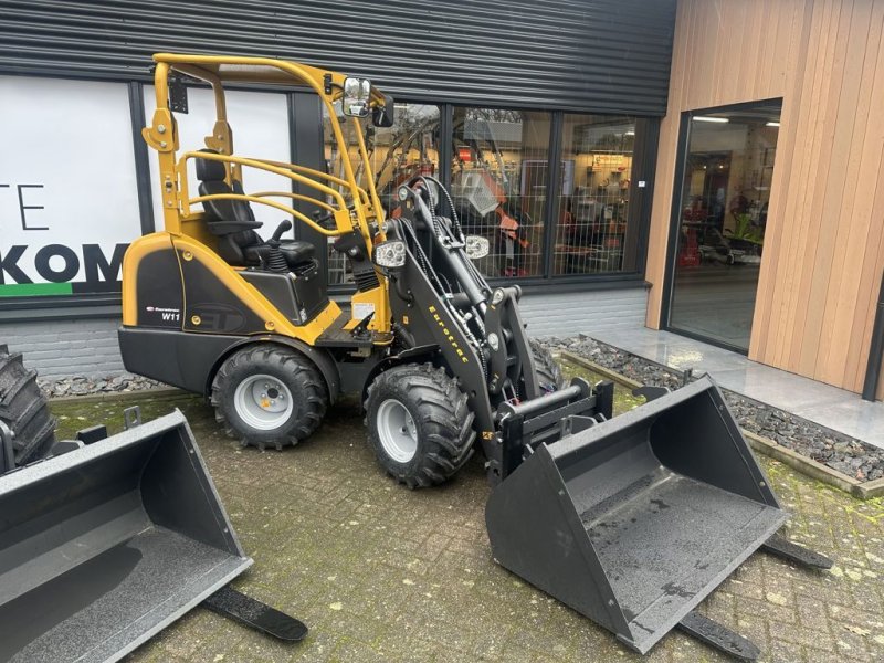 Radlader Türe ait Eurotrac W11 M Minishovel, Neumaschine içinde Laren Gld (resim 1)
