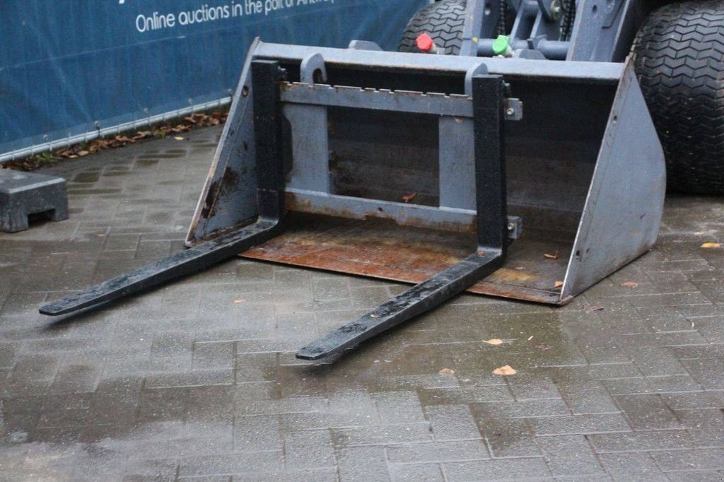 Radlader del tipo Eurotrac W11-ME, Gebrauchtmaschine In Antwerpen (Immagine 10)