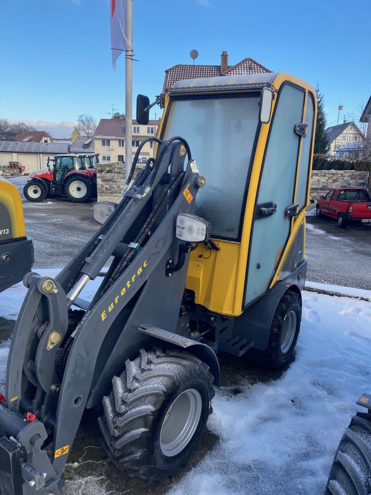 Radlader of the type Eurotrac W11, Neumaschine in Ostrach (Picture 7)