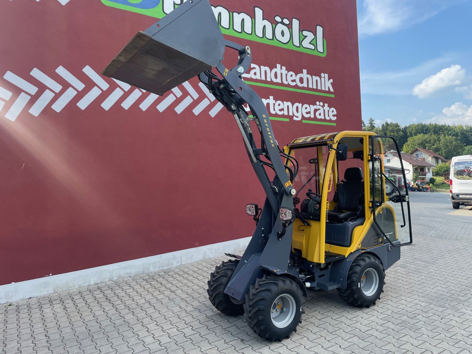 Radlader of the type Eurotrac W11, Gebrauchtmaschine in Fürsteneck (Picture 5)