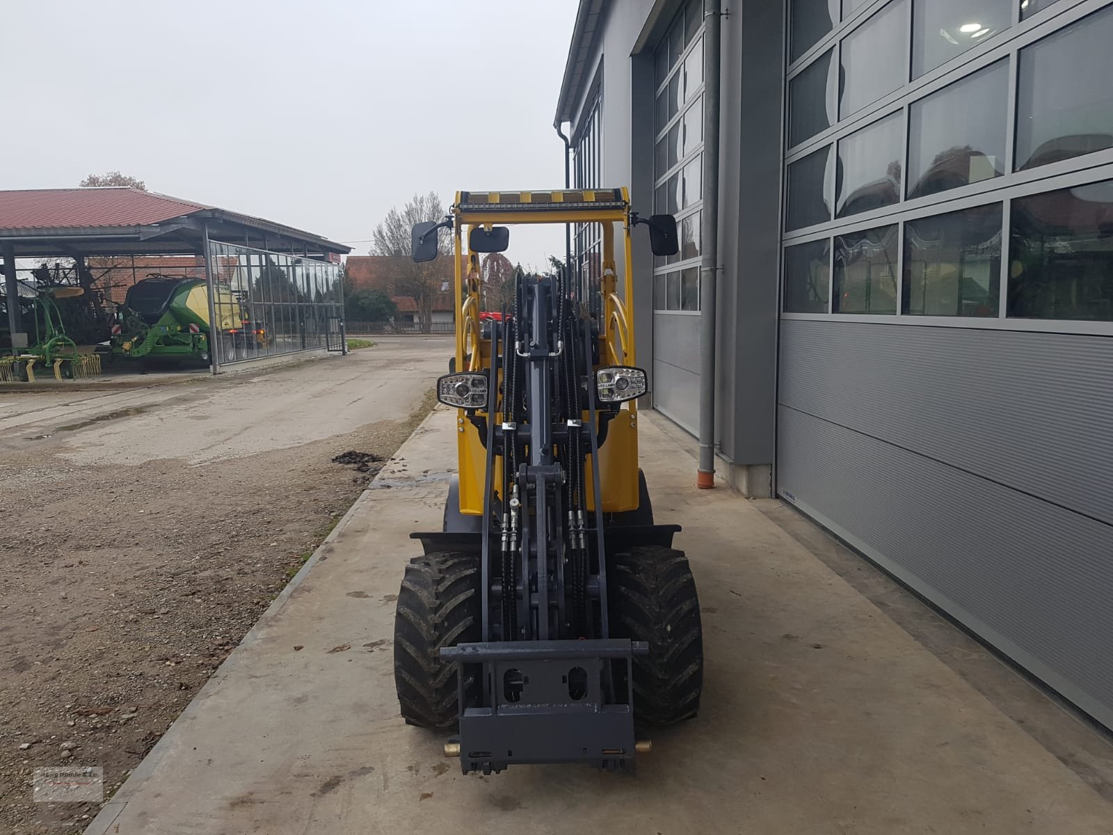 Radlader des Typs Eurotrac W11, Neumaschine in Tapfheim (Bild 4)