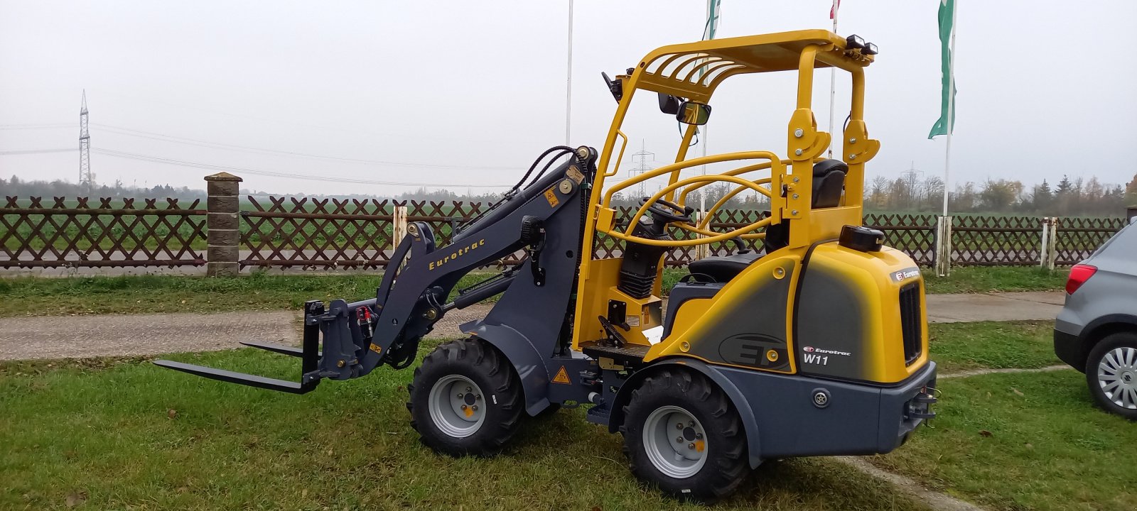Radlader of the type Eurotrac W11, Neumaschine in Delitzsch (Picture 1)