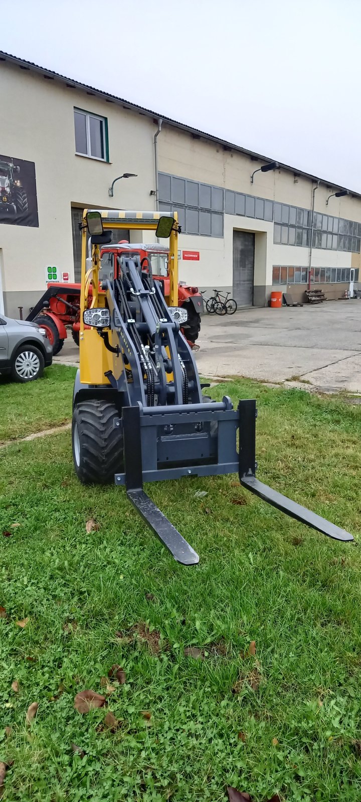 Radlader of the type Eurotrac W11, Neumaschine in Delitzsch (Picture 2)