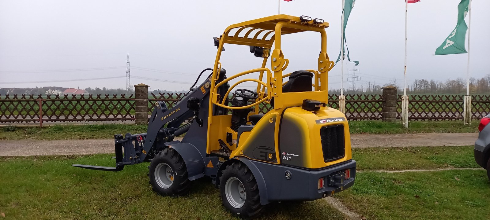 Radlader of the type Eurotrac W11, Neumaschine in Delitzsch (Picture 9)