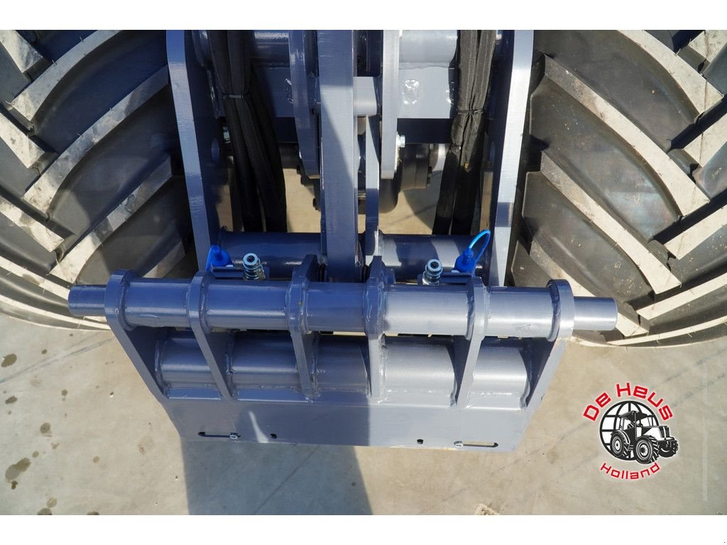 Radlader of the type Eurotrac W12 ICF, Neumaschine in MIJNSHEERENLAND (Picture 9)