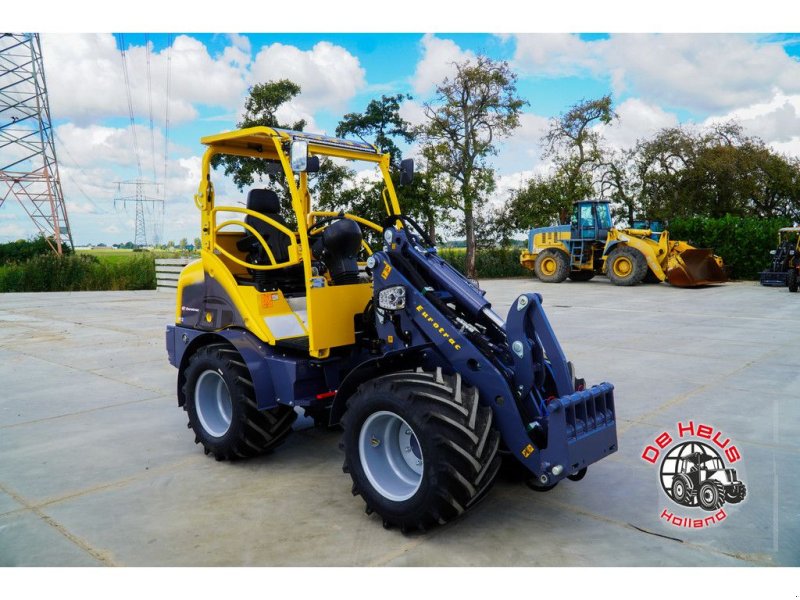 Radlader des Typs Eurotrac W12 MF stage V, Neumaschine in MIJNSHEERENLAND (Bild 1)