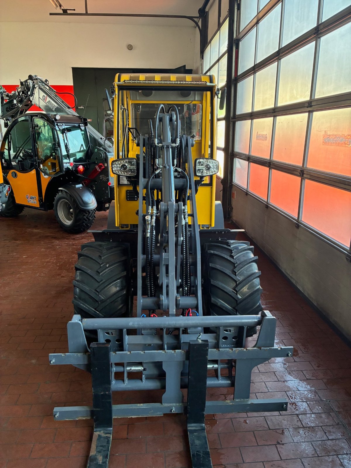 Radlader du type Eurotrac W12, Neumaschine en Ostrach (Photo 2)