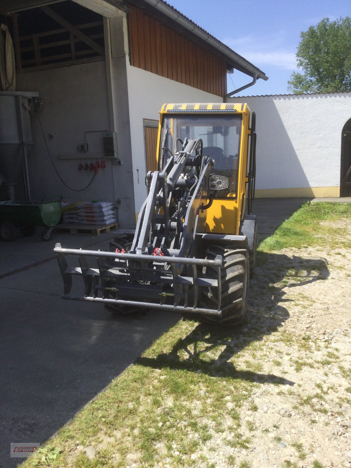 Radlader του τύπου Eurotrac W12, Gebrauchtmaschine σε Kößlarn (Φωτογραφία 4)