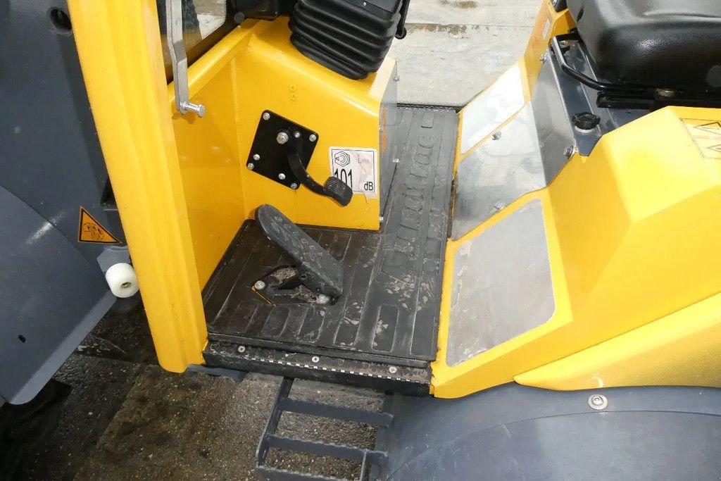 Radlader of the type Eurotrac W12CS DEMO, Gebrauchtmaschine in Losdorp (Picture 11)