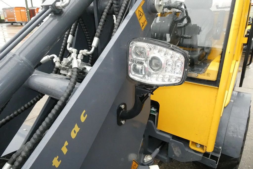 Radlader of the type Eurotrac W12CS DEMO, Gebrauchtmaschine in Losdorp (Picture 5)