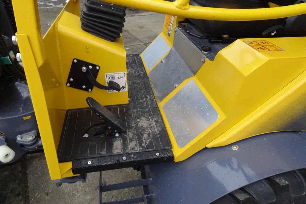 Radlader of the type Eurotrac W12S shovel laadschop, Neumaschine in Losdorp (Picture 9)