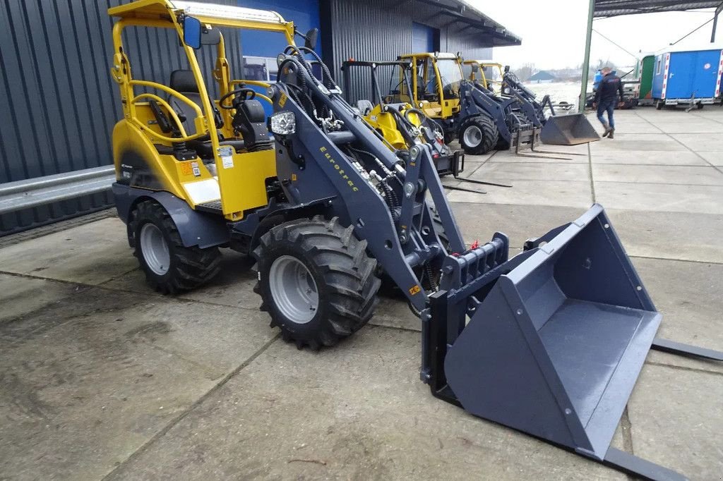 Radlader of the type Eurotrac W12S shovel laadschop, Neumaschine in Losdorp (Picture 3)