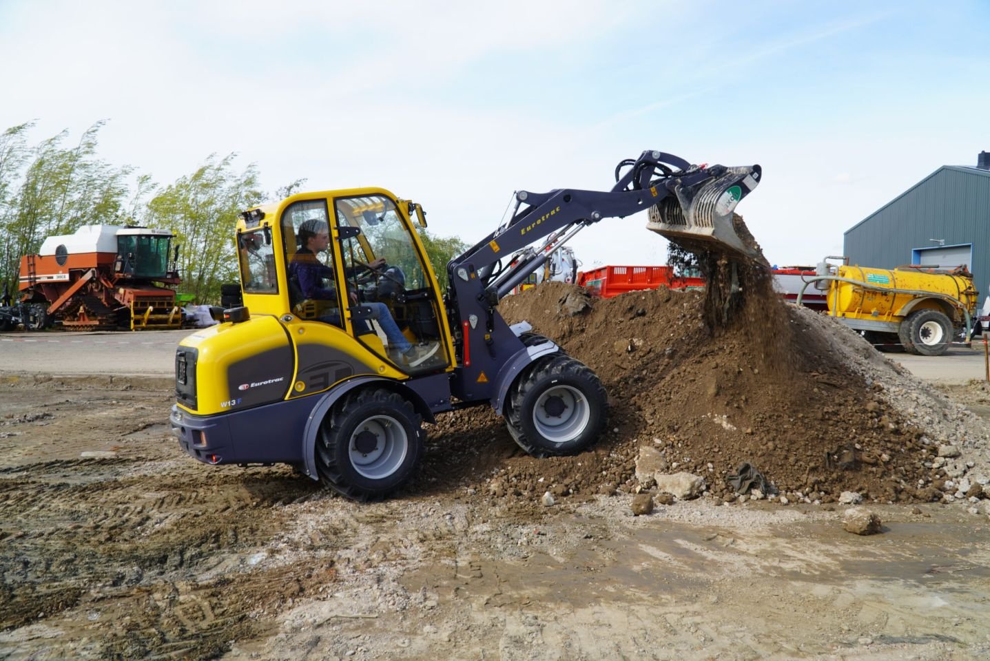 Radlader of the type Eurotrac w13-cf, Gebrauchtmaschine in Houten (Picture 8)