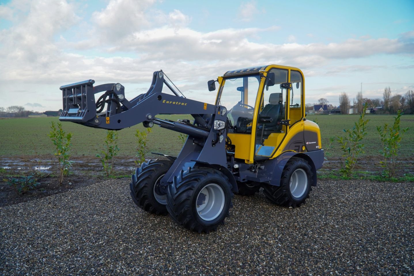 Radlader of the type Eurotrac w13-cf, Gebrauchtmaschine in Houten (Picture 1)