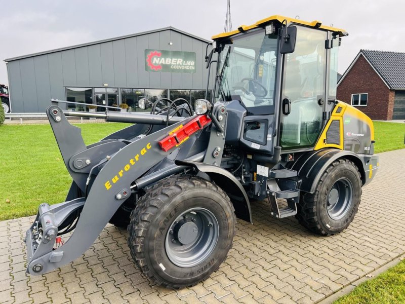 Radlader van het type Eurotrac WL18 (Licentiebouw CAT 908), Neumaschine in Coevorden