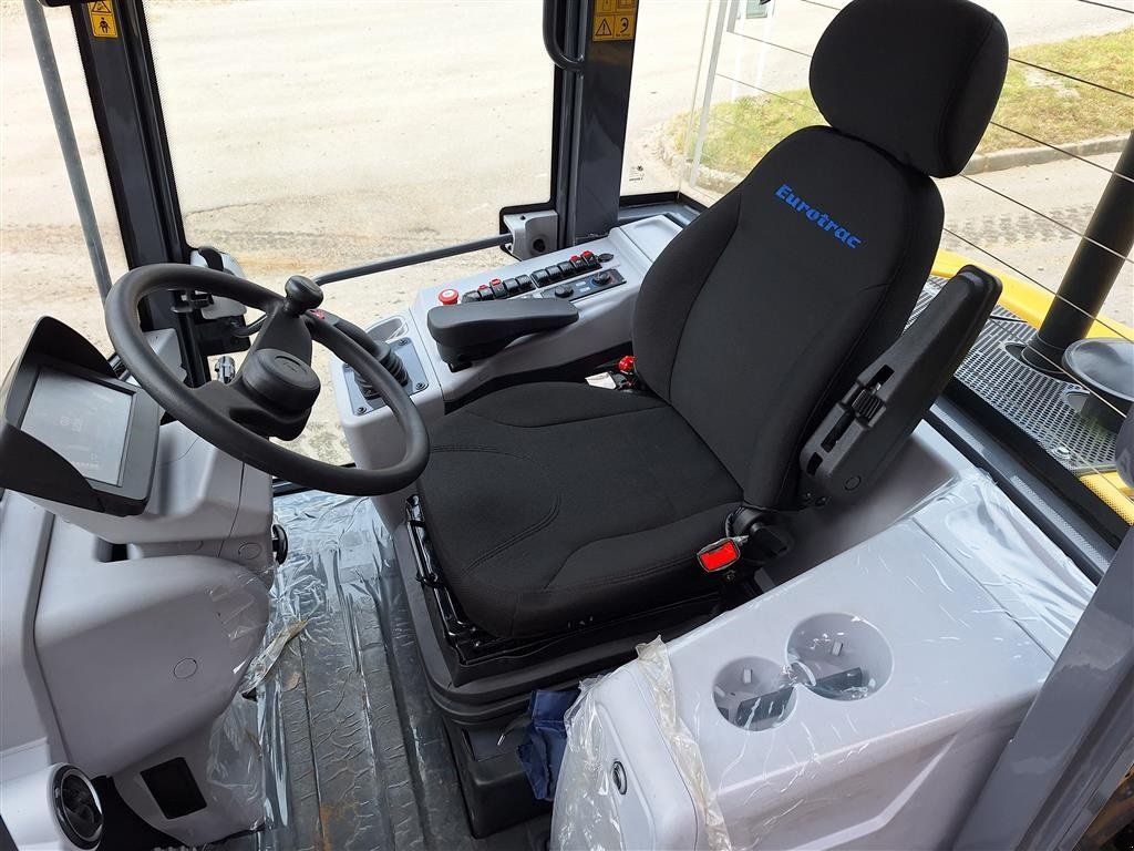 Radlader tip Eurotrac WL18, Gebrauchtmaschine in Rødekro (Poză 15)