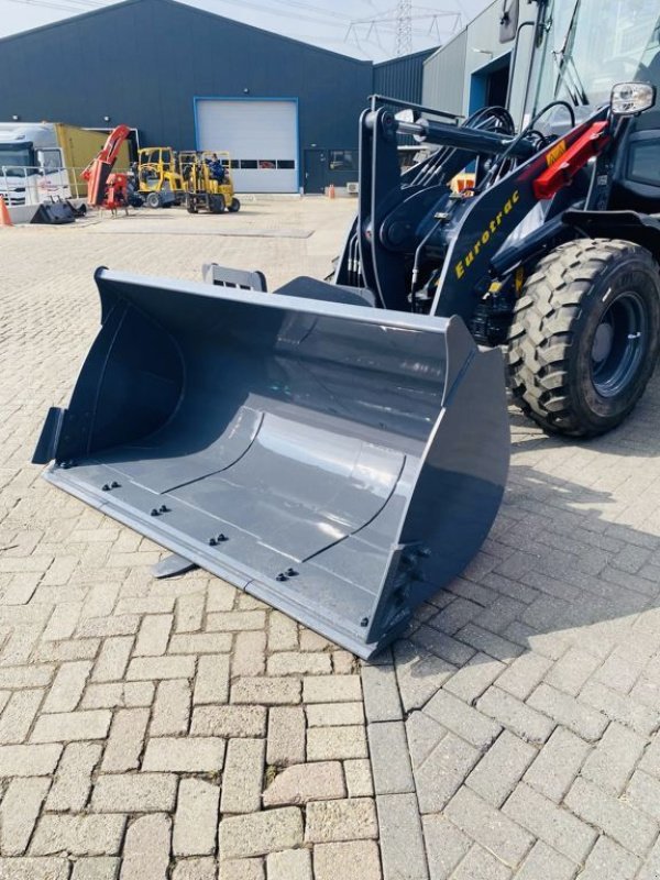Radlader des Typs Eurotrac WL18, Neumaschine in Coevorden (Bild 5)
