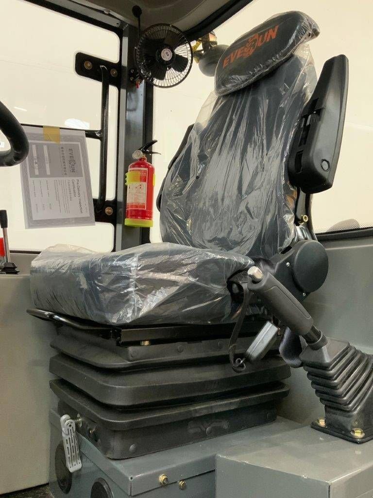 Radlader tip Everun ER2500, Neumaschine in Antwerpen (Poză 9)