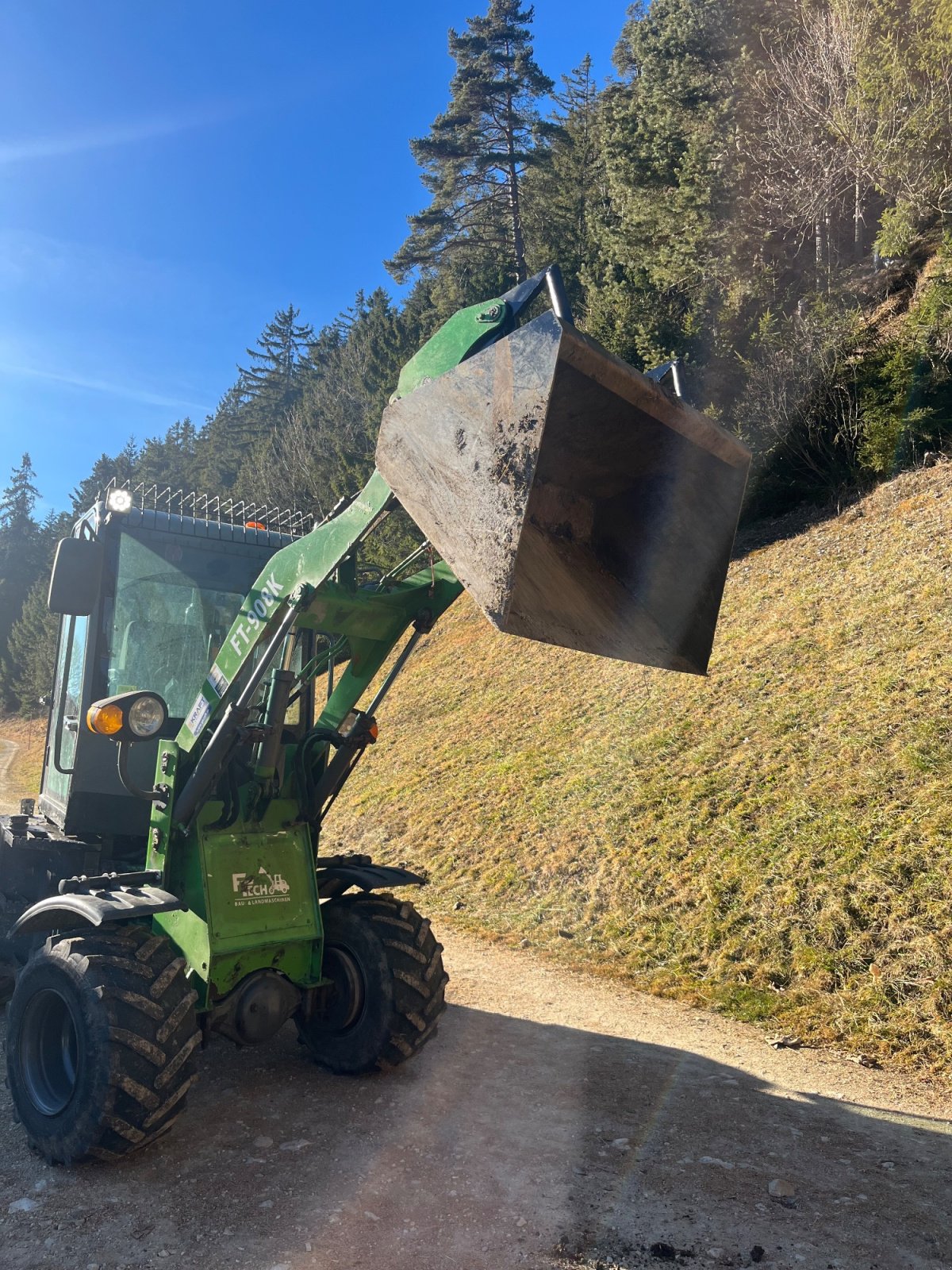 Radlader van het type FTECH 908k, Gebrauchtmaschine in Reith im Alpbachtal (Foto 2)