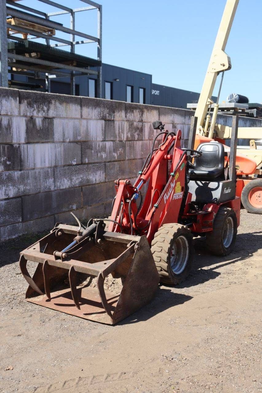 Radlader от тип Fuchs F853H, Gebrauchtmaschine в Antwerpen (Снимка 10)