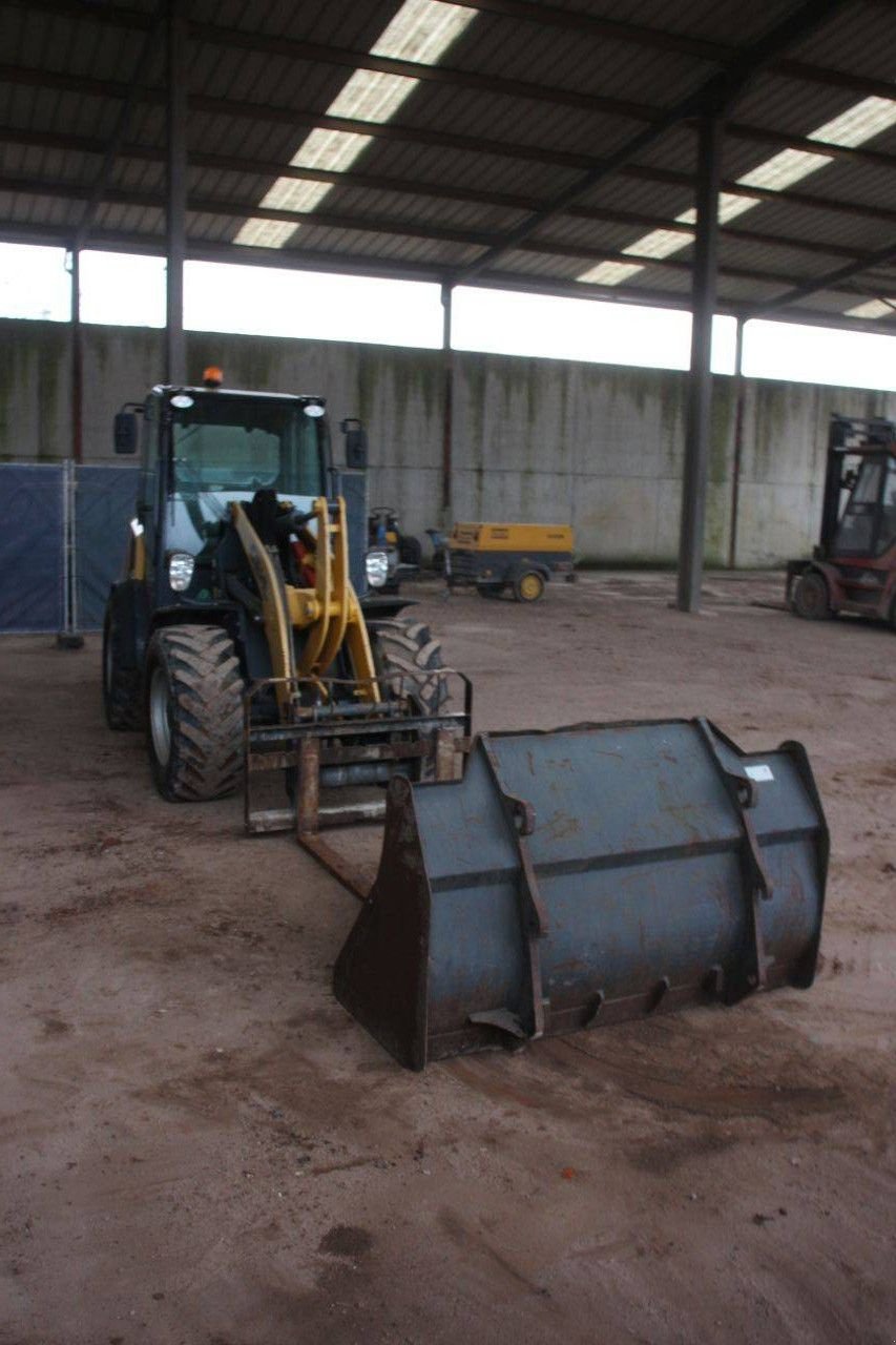 Radlader del tipo Gehl 650, Gebrauchtmaschine en Antwerpen (Imagen 7)