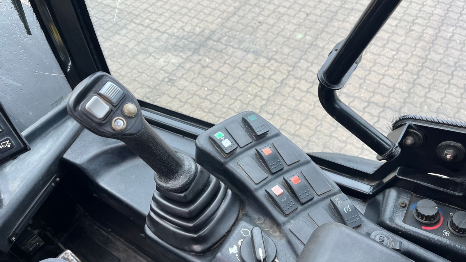 Radlader of the type Gehl AL750 5tons læsser med 4i1 skovl, Gebrauchtmaschine in Rønnede (Picture 12)