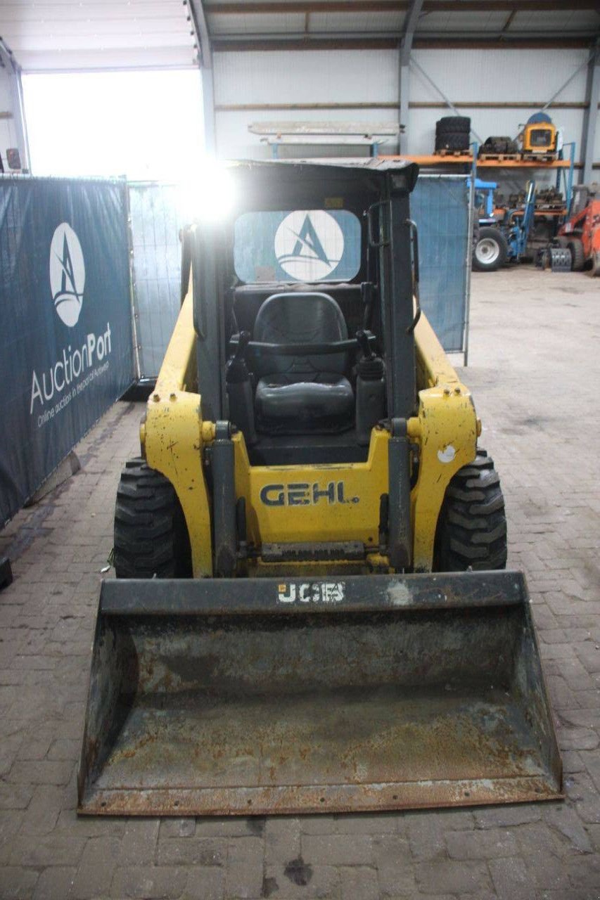 Radlader typu Gehl R165, Gebrauchtmaschine w Antwerpen (Zdjęcie 8)